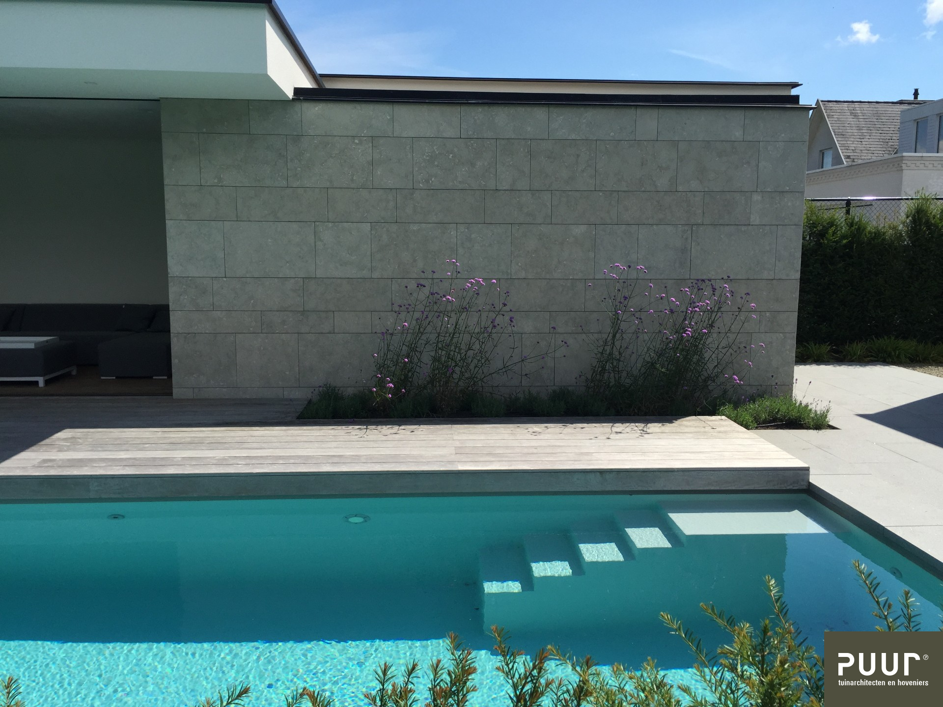 Zwembad met poolhouse in Genk - Puur Groen